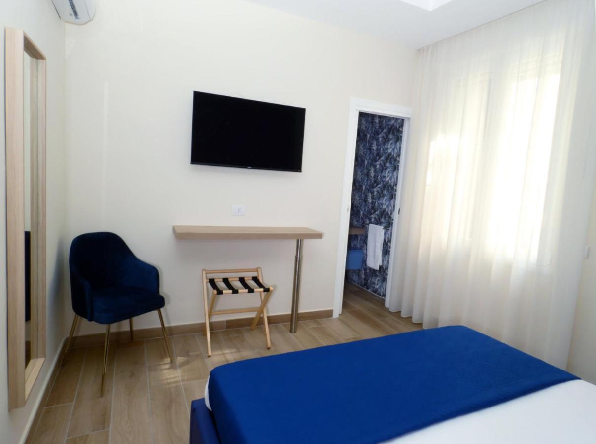 Salotto Vomero 7 Napoli
